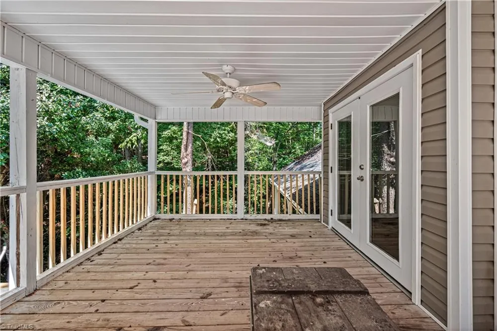 7508 meadowgreen Court Tobaccoville, NC 27050
