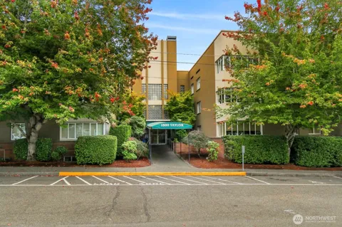 1800 Taylor Avenue #102