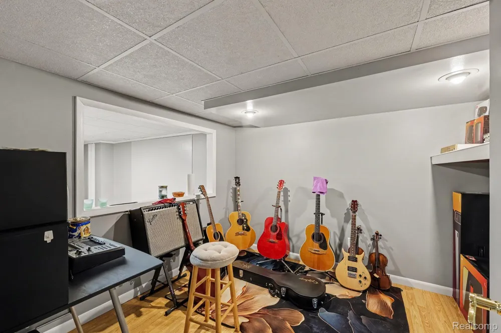 18237 Davidson Fraser City, MI 48026