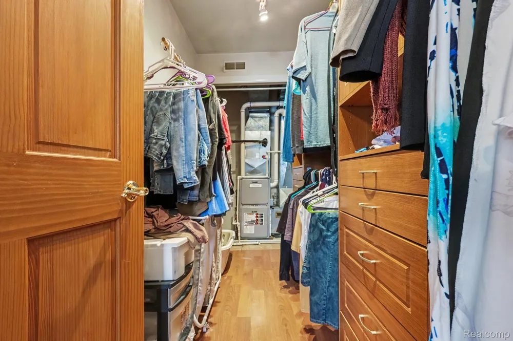18237 Davidson Fraser City, MI 48026