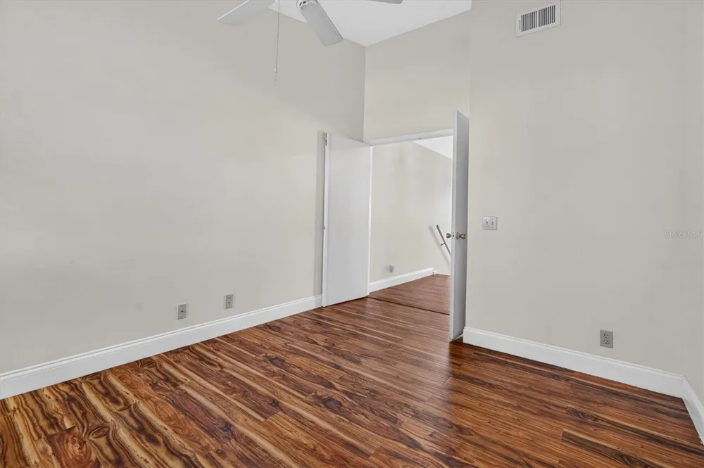 611 CHESTNUT OAK CIRCLE #113 Altamonte Springs, FL 32701