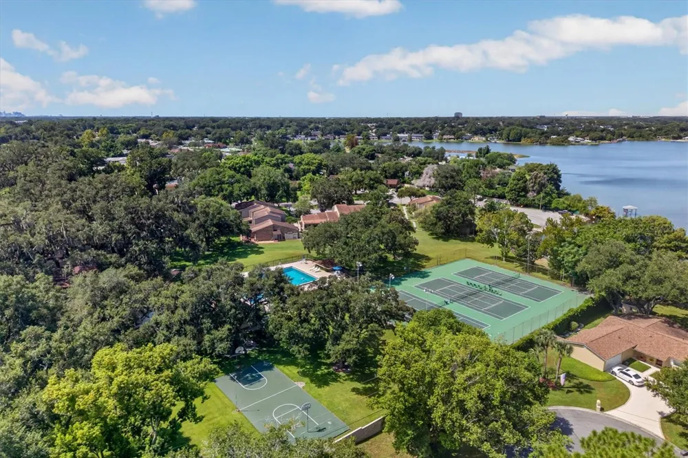 611 CHESTNUT OAK CIRCLE #113 Altamonte Springs, FL 32701