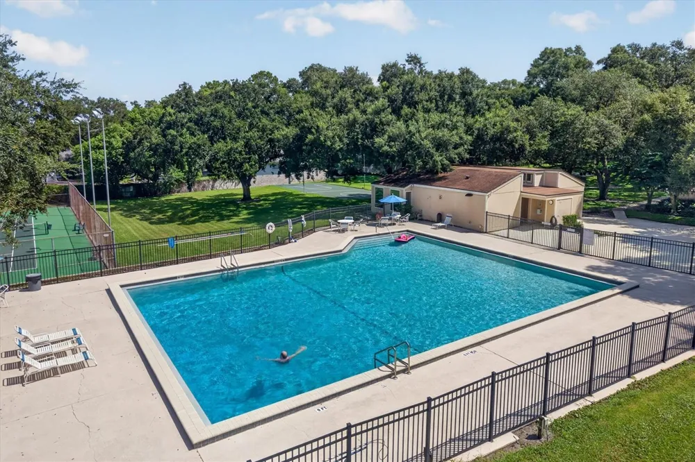611 CHESTNUT OAK CIRCLE #113 Altamonte Springs, FL 32701