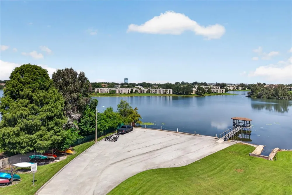 611 CHESTNUT OAK CIRCLE #113 Altamonte Springs, FL 32701