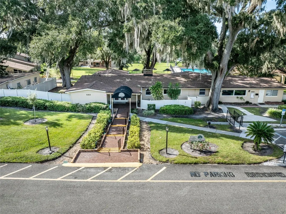 611 CHESTNUT OAK CIRCLE #113 Altamonte Springs, FL 32701