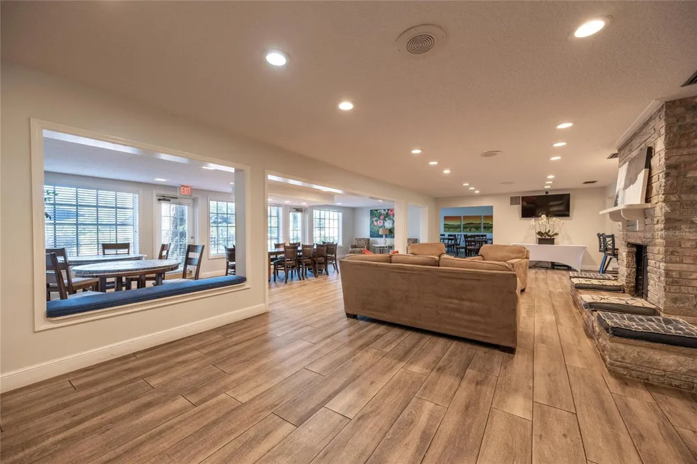 611 CHESTNUT OAK CIRCLE #113 Altamonte Springs, FL 32701