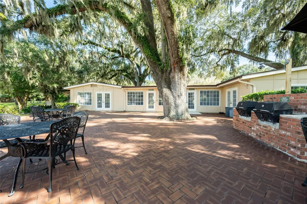 611 CHESTNUT OAK CIRCLE #113 Altamonte Springs, FL 32701
