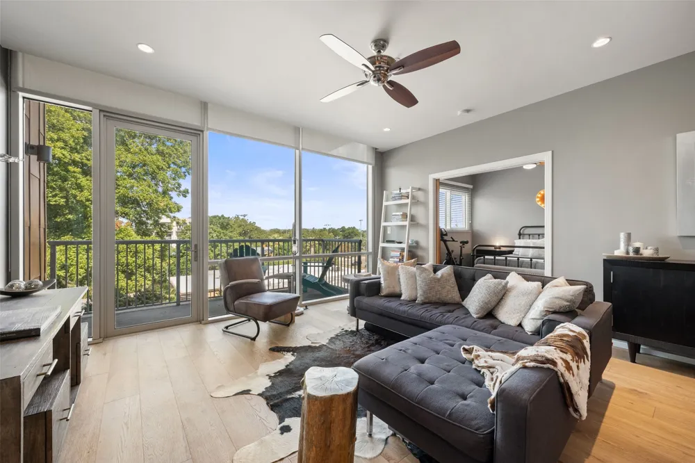 1600 Barton Springs Road #1406 Austin, TX 78704