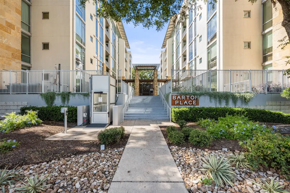 1600 Barton Springs Road #1406 Austin, TX 78704