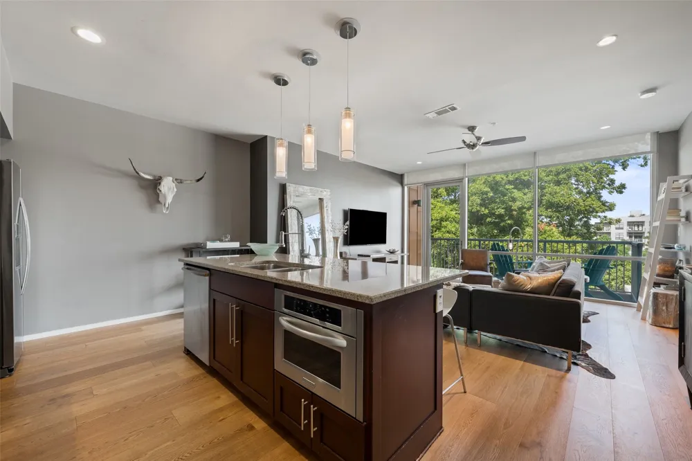 1600 Barton Springs Road #1406 Austin, TX 78704