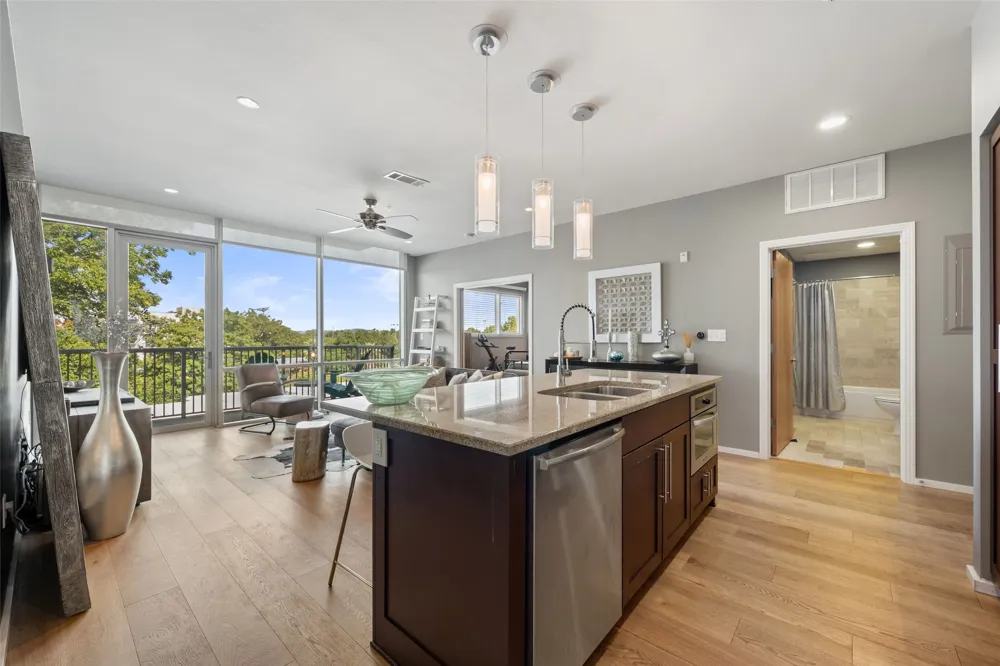 1600 Barton Springs Road #1406 Austin, TX 78704