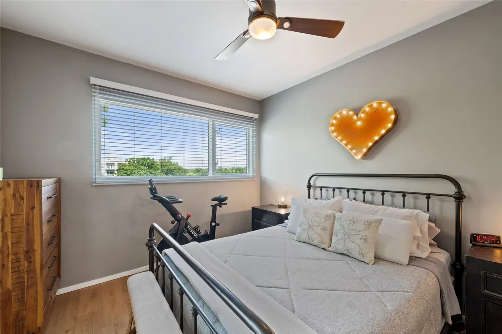 1600 Barton Springs Road #1406 Austin, TX 78704