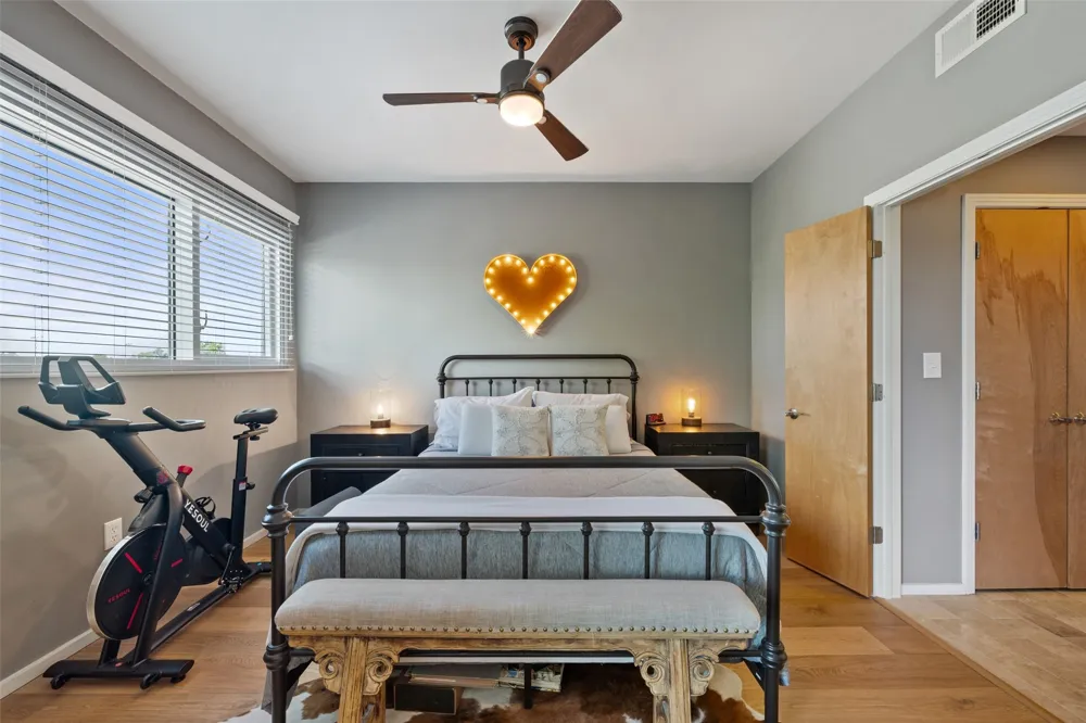 1600 Barton Springs Road #1406 Austin, TX 78704