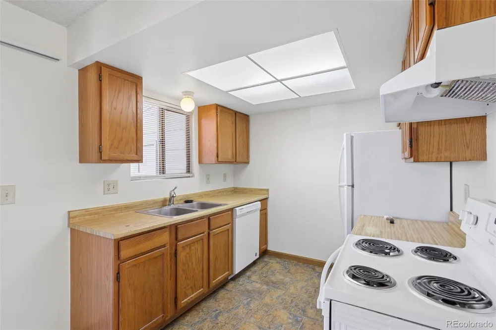 1280 Soaring Eagle Drive Colorado Springs, CO 80915