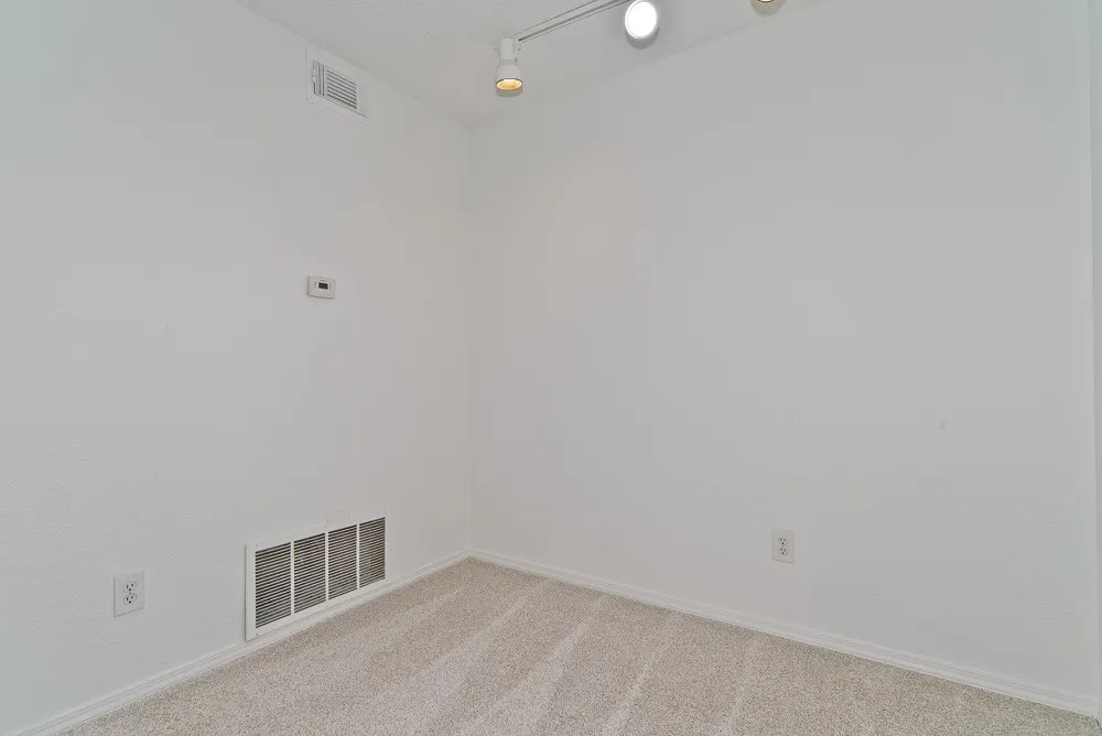 5757 E University Boulevard #27Y Dallas, TX 75206