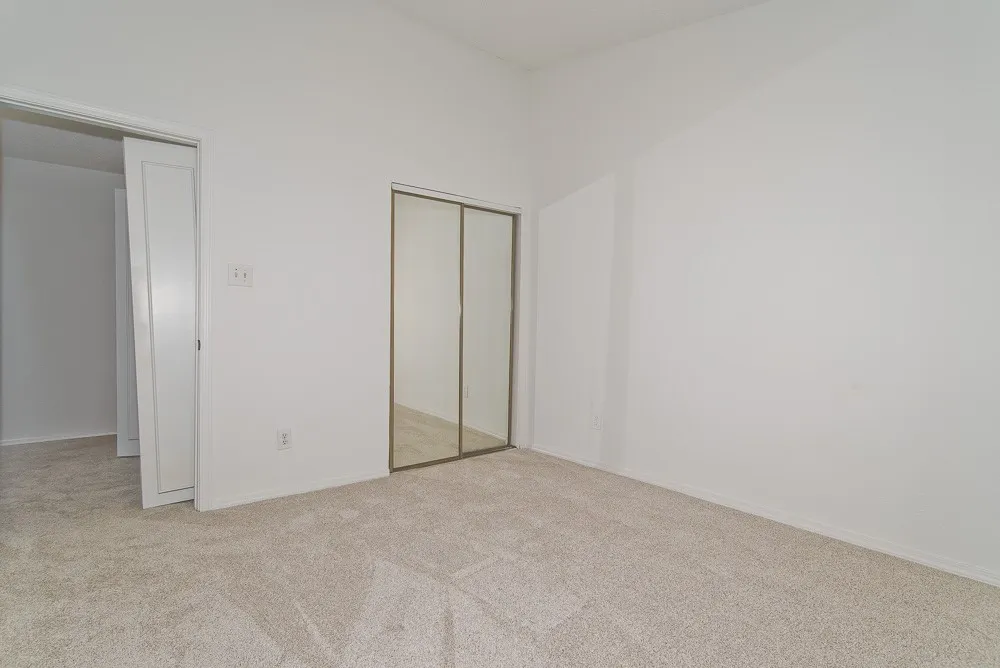 5757 E University Boulevard #27Y Dallas, TX 75206