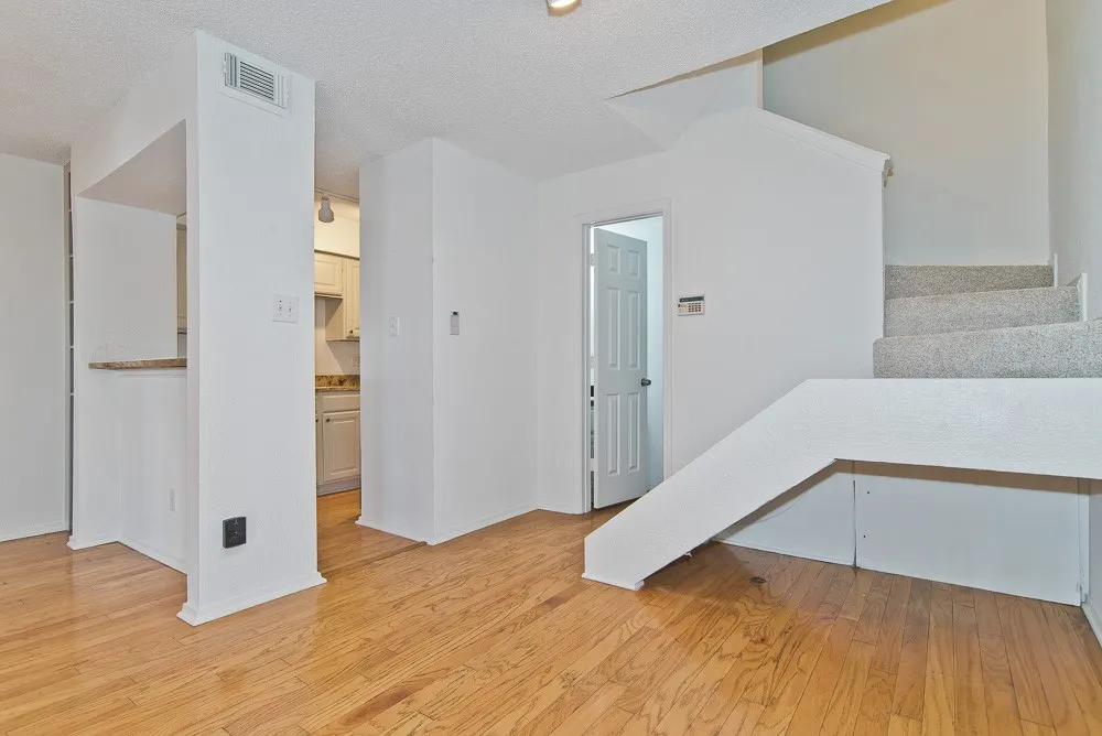 5757 E University Boulevard #27Y Dallas, TX 75206
