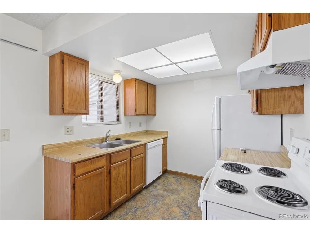 1280 Soaring Eagle Drive Colorado Springs, CO 80915