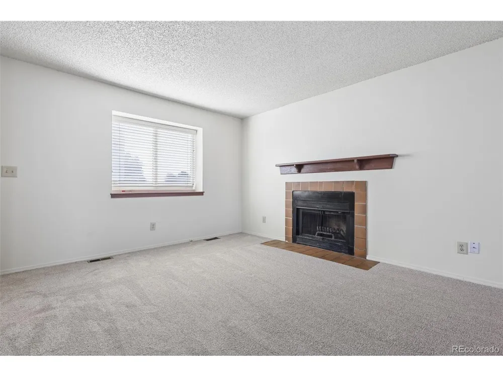 1280 Soaring Eagle Drive Colorado Springs, CO 80915