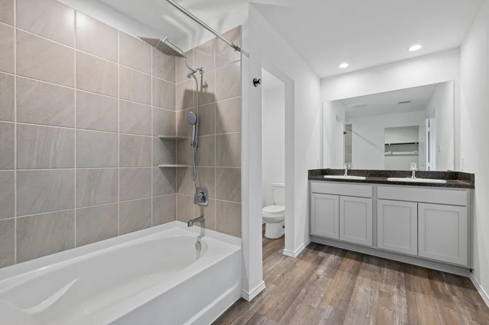 5710 Vintage Oakmont Drive Spring, TX 77373