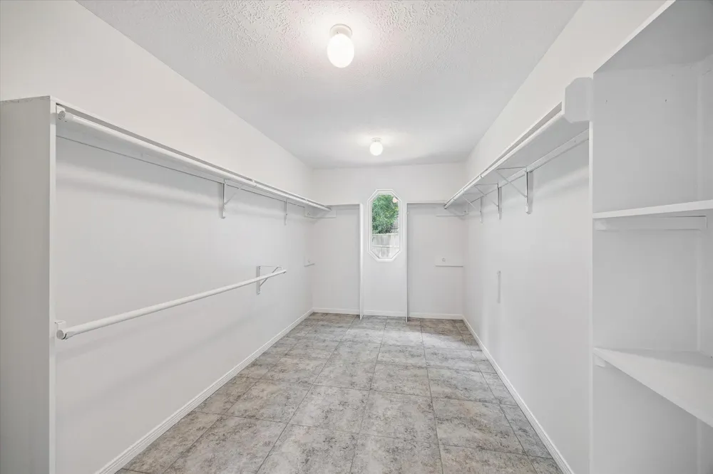 30 Skyland Place The Woodlands, TX 77381
