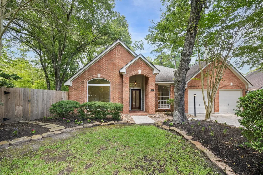 30 Skyland Place The Woodlands, TX 77381