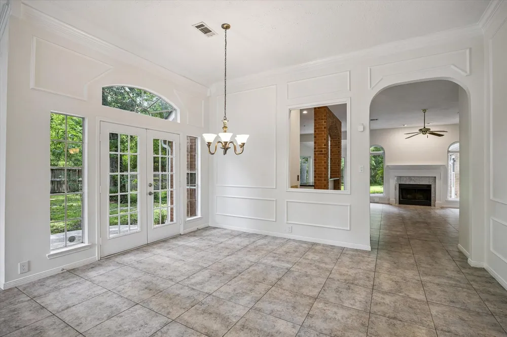 30 Skyland Place The Woodlands, TX 77381