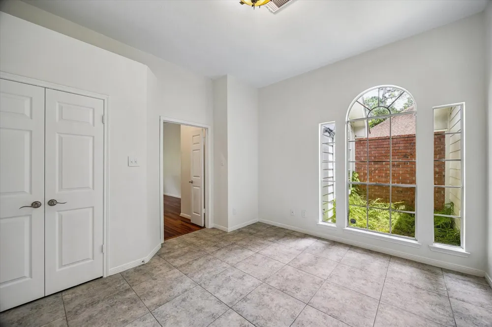 30 Skyland Place The Woodlands, TX 77381
