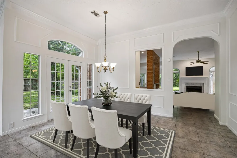 30 Skyland Place The Woodlands, TX 77381
