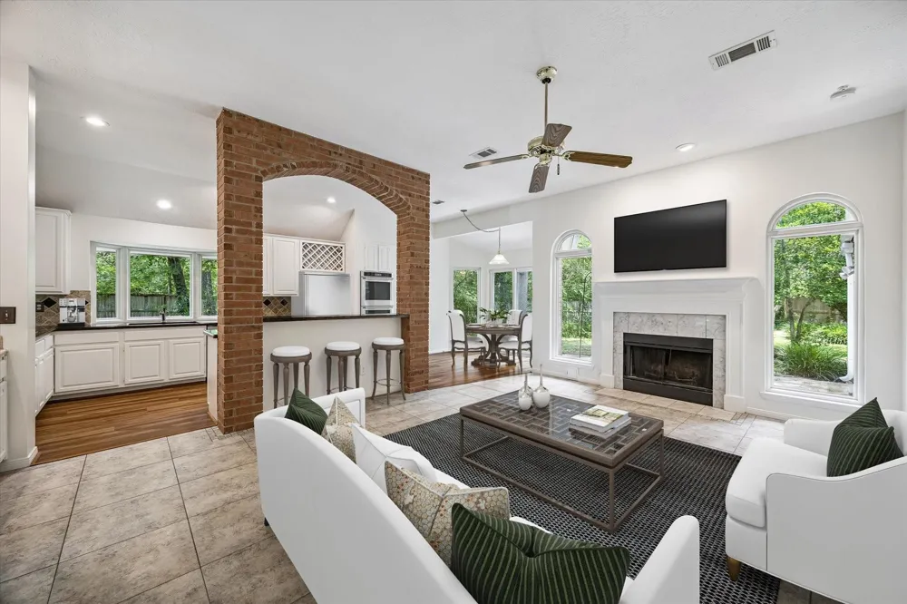 30 Skyland Place The Woodlands, TX 77381