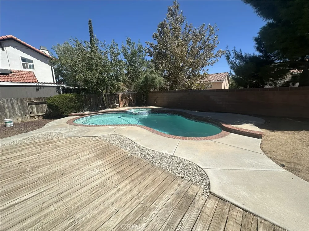 37048 Velutina Palmdale, CA 93550