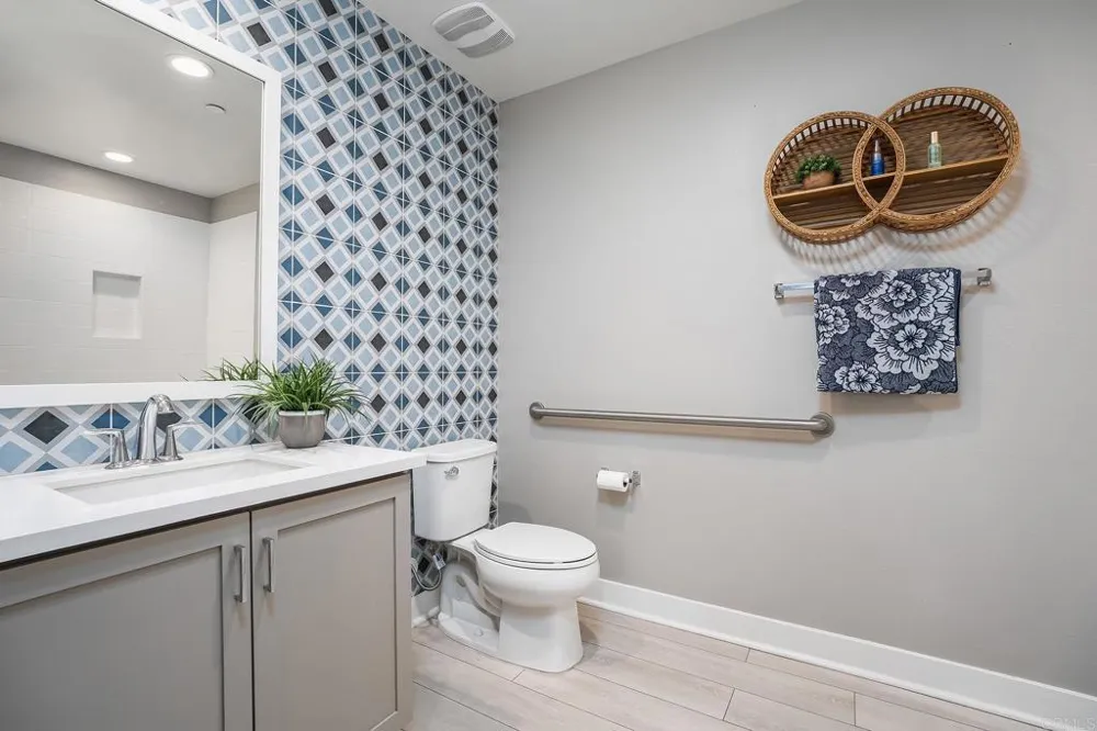 8680 Tobago Lane Santee, CA 92071