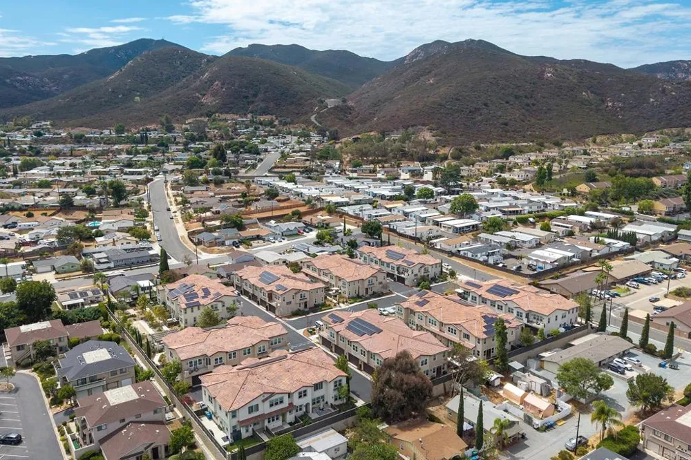 8680 Tobago Lane Santee, CA 92071
