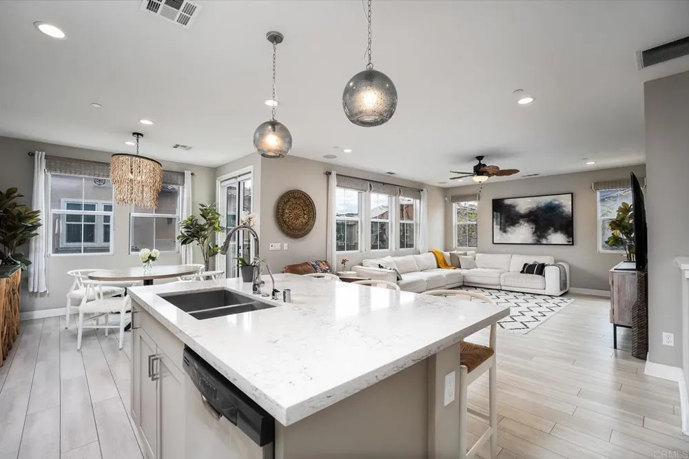 8680 Tobago Lane Santee, CA 92071