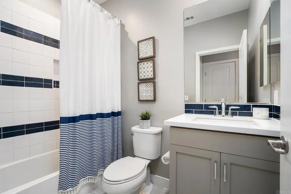 8680 Tobago Lane Santee, CA 92071