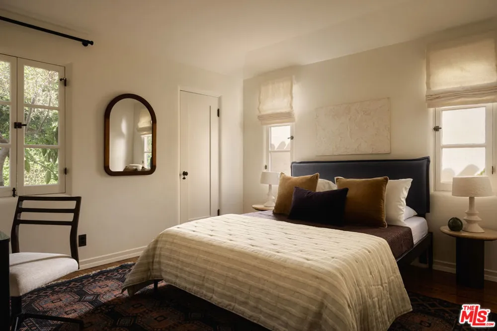 802 S Genesee Avenue Los Angeles, CA 90036