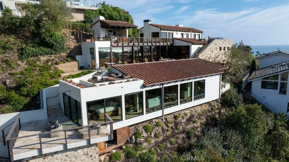 345 EMERALD BAY Laguna Beach, CA 92651