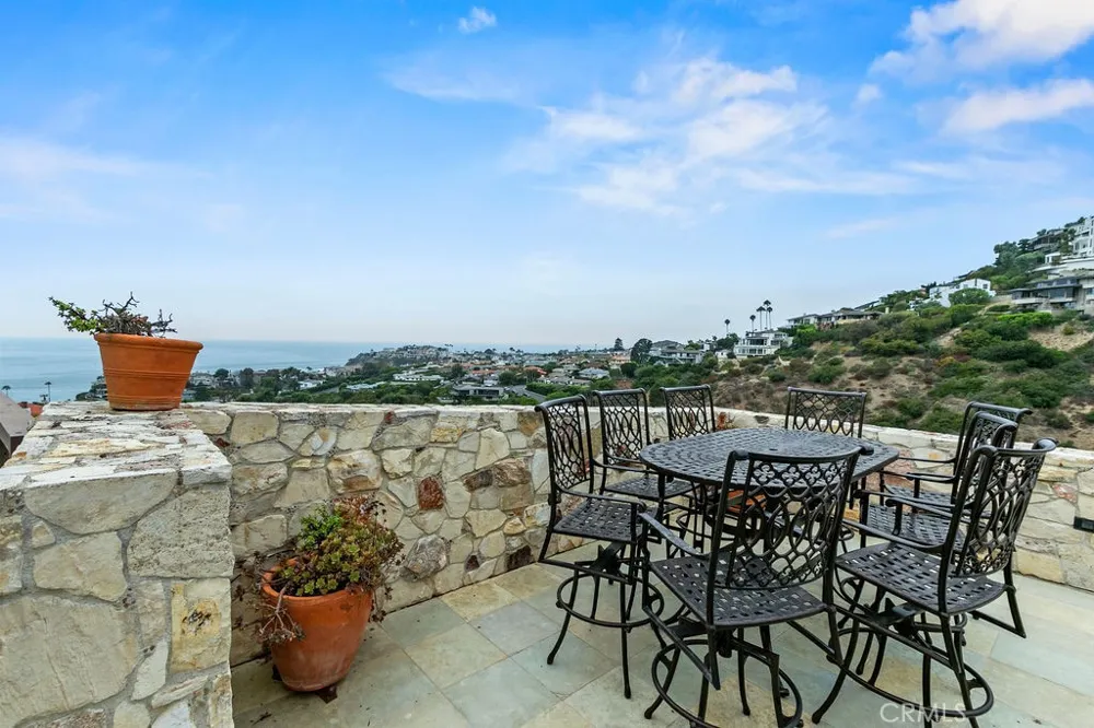 345 EMERALD BAY Laguna Beach, CA 92651