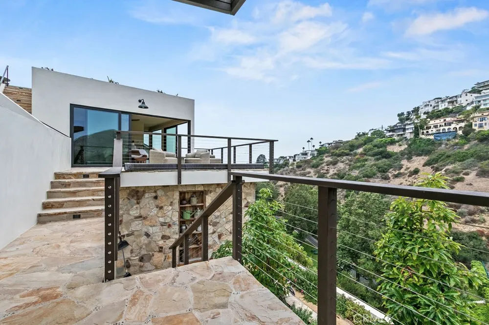 345 EMERALD BAY Laguna Beach, CA 92651