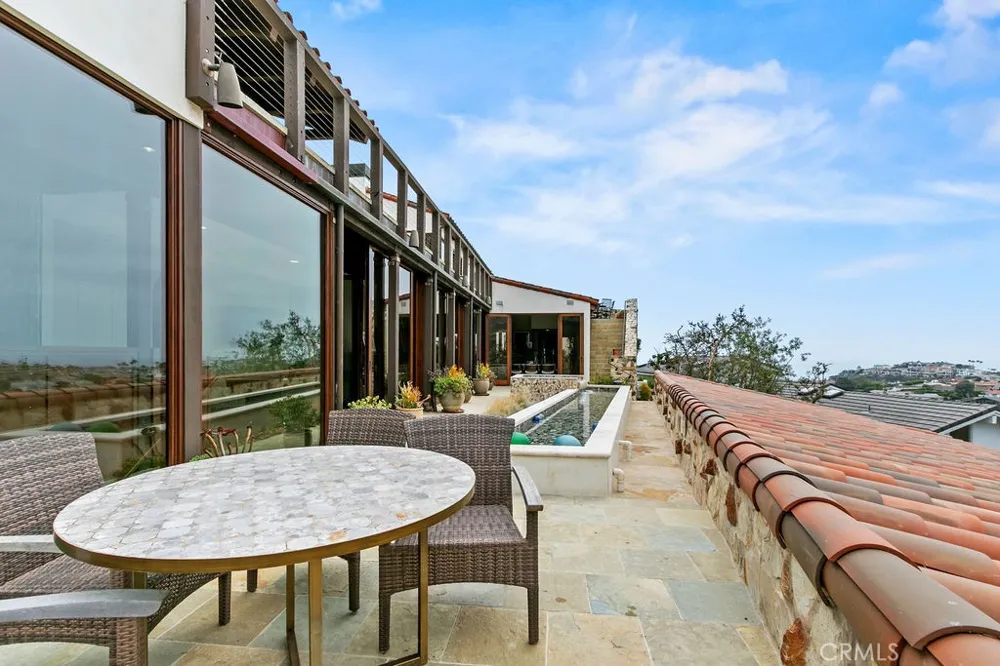 345 EMERALD BAY Laguna Beach, CA 92651