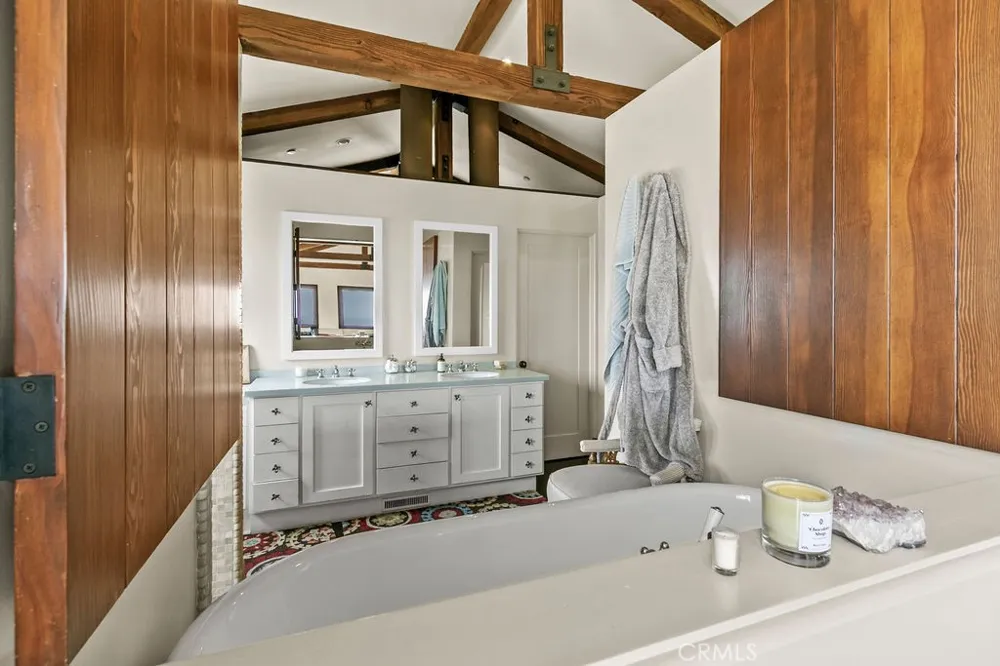 345 EMERALD BAY Laguna Beach, CA 92651
