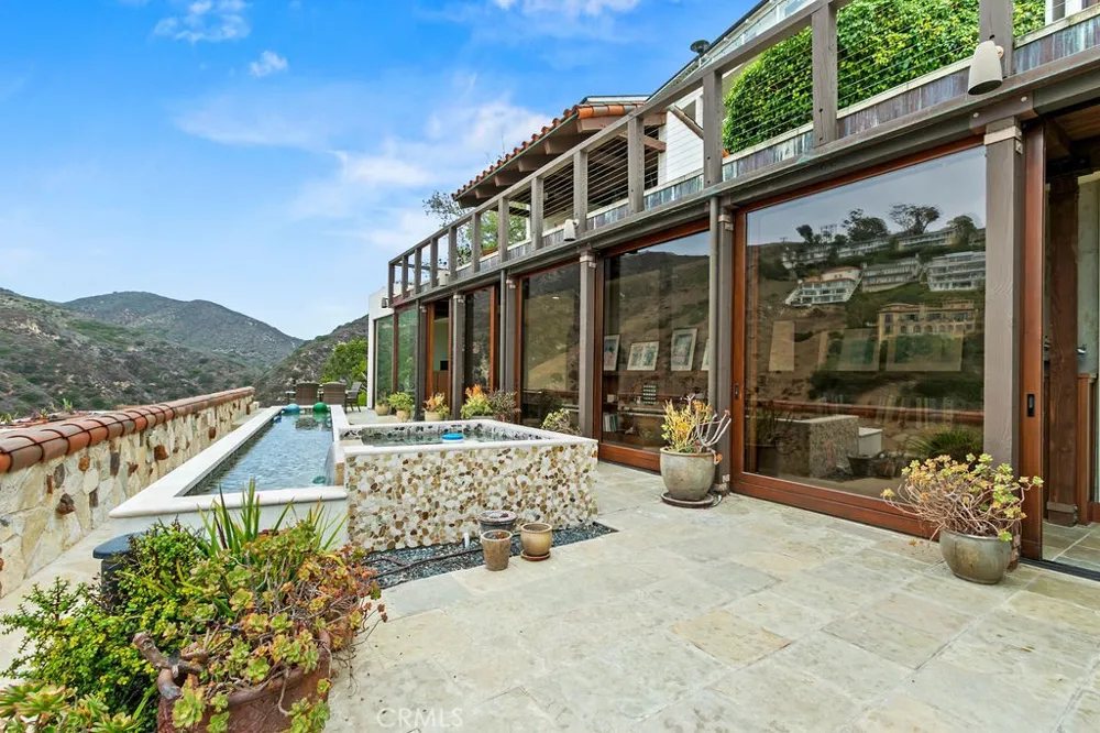 345 EMERALD BAY Laguna Beach, CA 92651