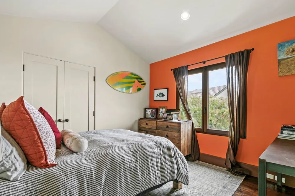 345 EMERALD BAY Laguna Beach, CA 92651