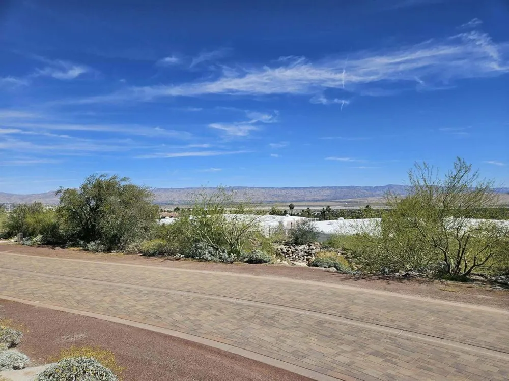1961 Vista Palizada Drive Palm Springs, CA 92262