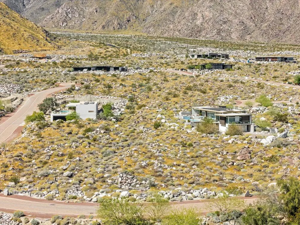 1961 Vista Palizada Drive Palm Springs, CA 92262
