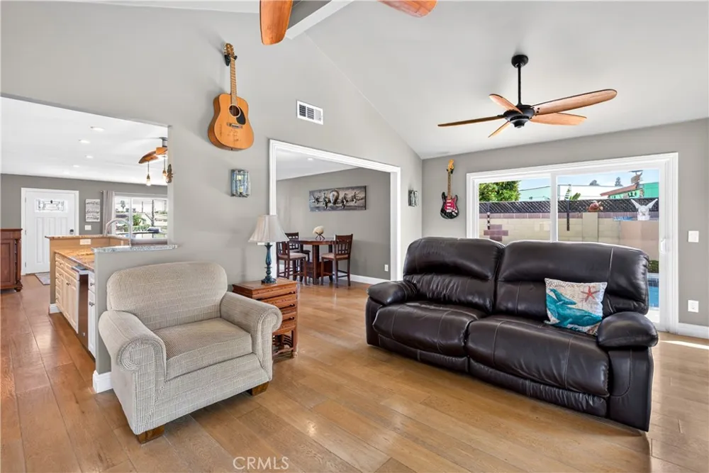 6832 Alexandria Huntington Beach, CA 92647
