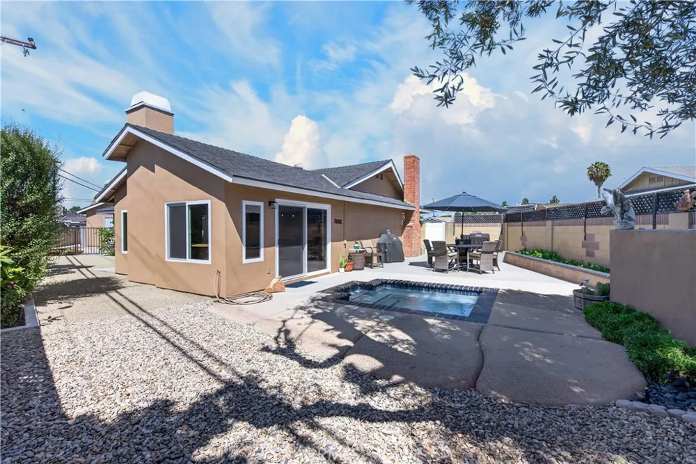 6832 Alexandria Huntington Beach, CA 92647