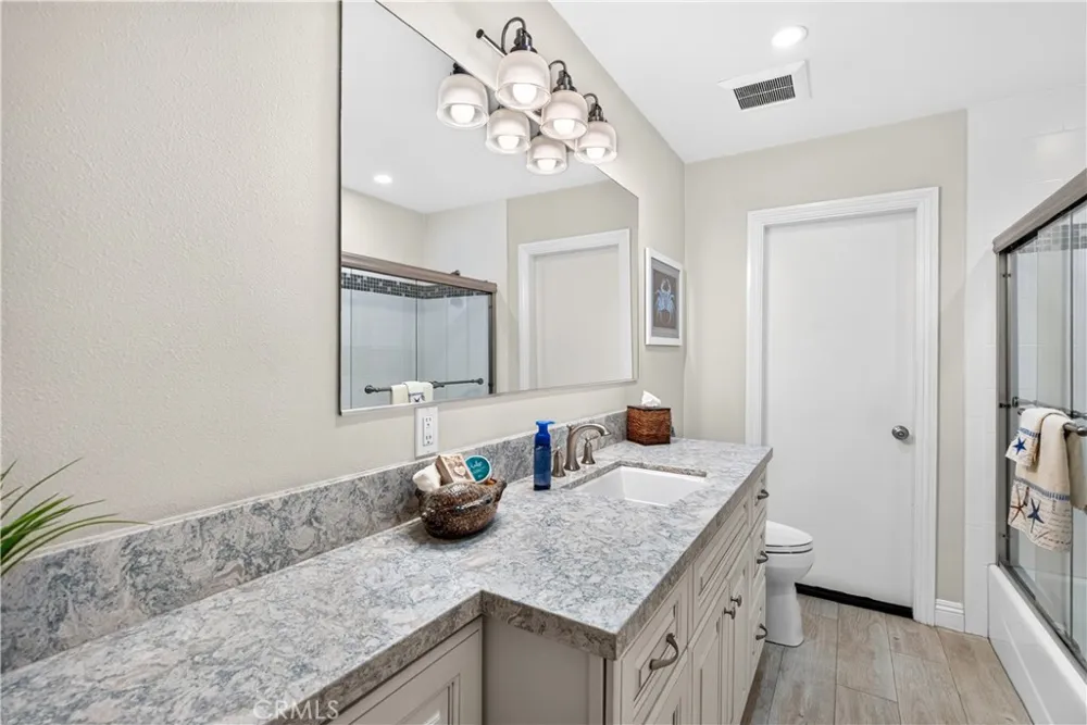 6832 Alexandria Huntington Beach, CA 92647
