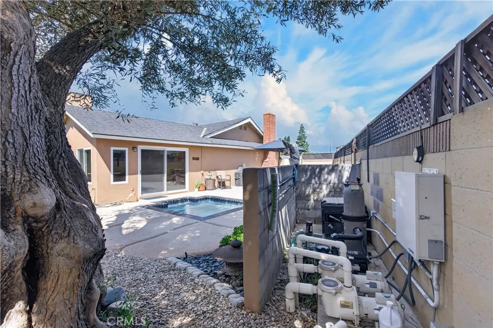 6832 Alexandria Huntington Beach, CA 92647
