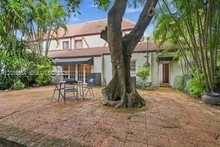 404 Viscaya Ave #404 Coral Gables, FL 33134
